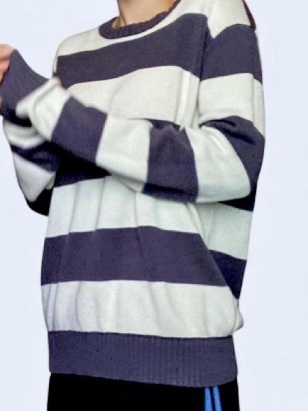 Old money coastal knit - Picture 2 of 2